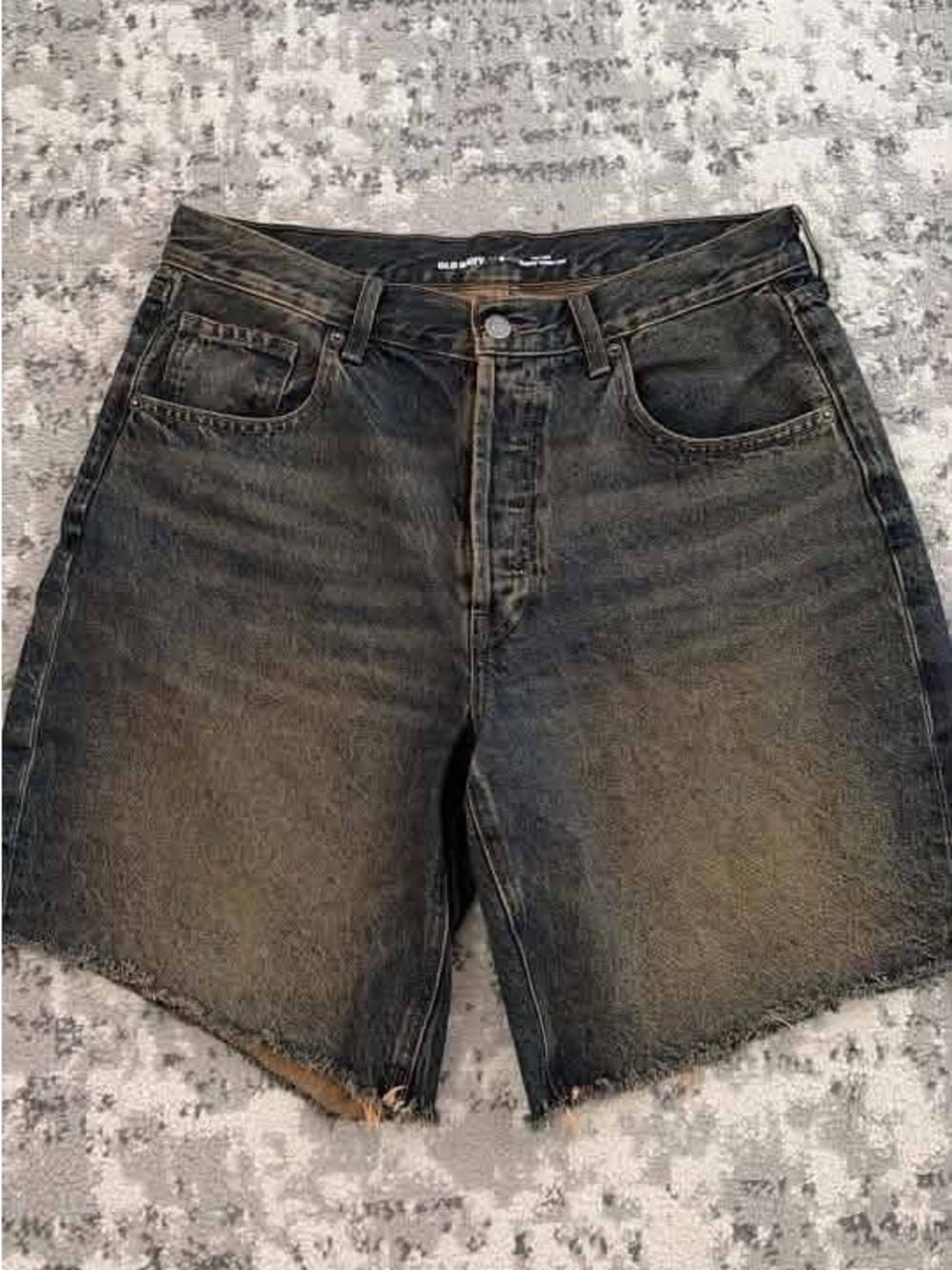 Old Navy mid rise 9” inseam baggy wide leg shorts